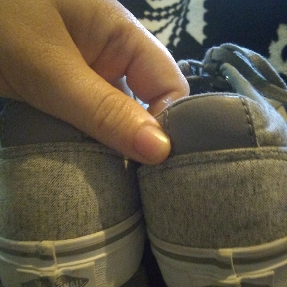 Vans - Picture 3 of 5